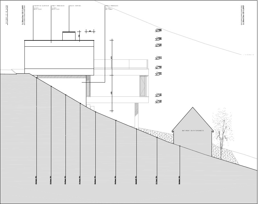 Maison Sur Un Terrain En Forte Pente